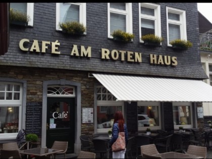 照片: Am Roten Haus
